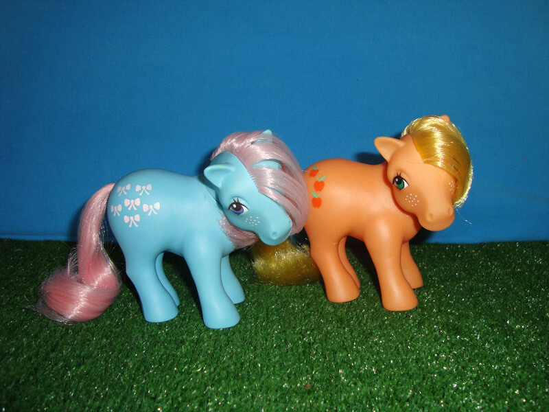 my_little_pony_toy_80__s___bow_tie_and_applejack_by_nadiagraphicplanet-d540yqx